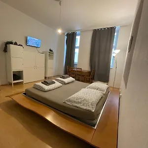 Schloss Belvedere Private Privatunterkunft