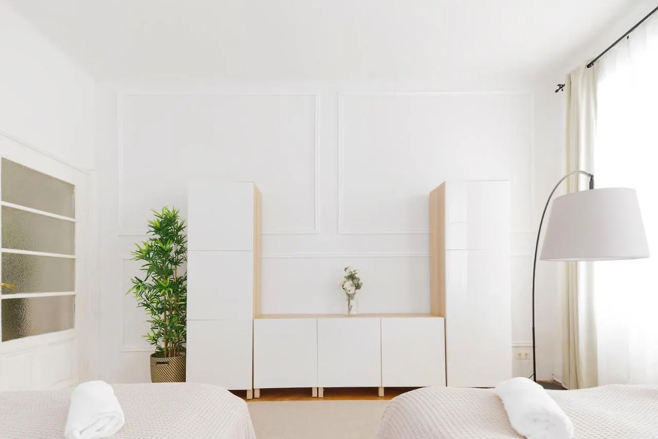 Designer Apartments Near Schoenbrunn Vienne 0*,