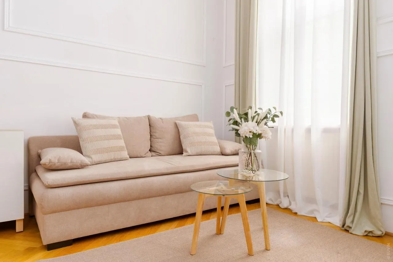 Designer Apartments Near Schoenbrunn Vienne